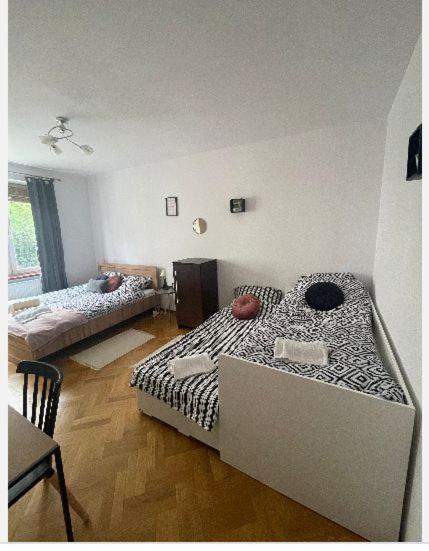Cheerful 3 Bedroom City House Cracovia Esterno foto